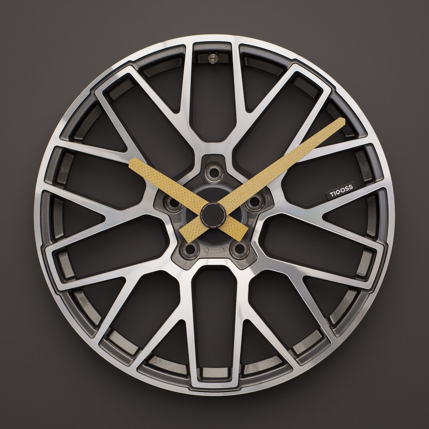 TIQOSS Porsche 911 Turbo forged wheel wall clock with gold carbon fiber hands — luxury car enthusiast gift