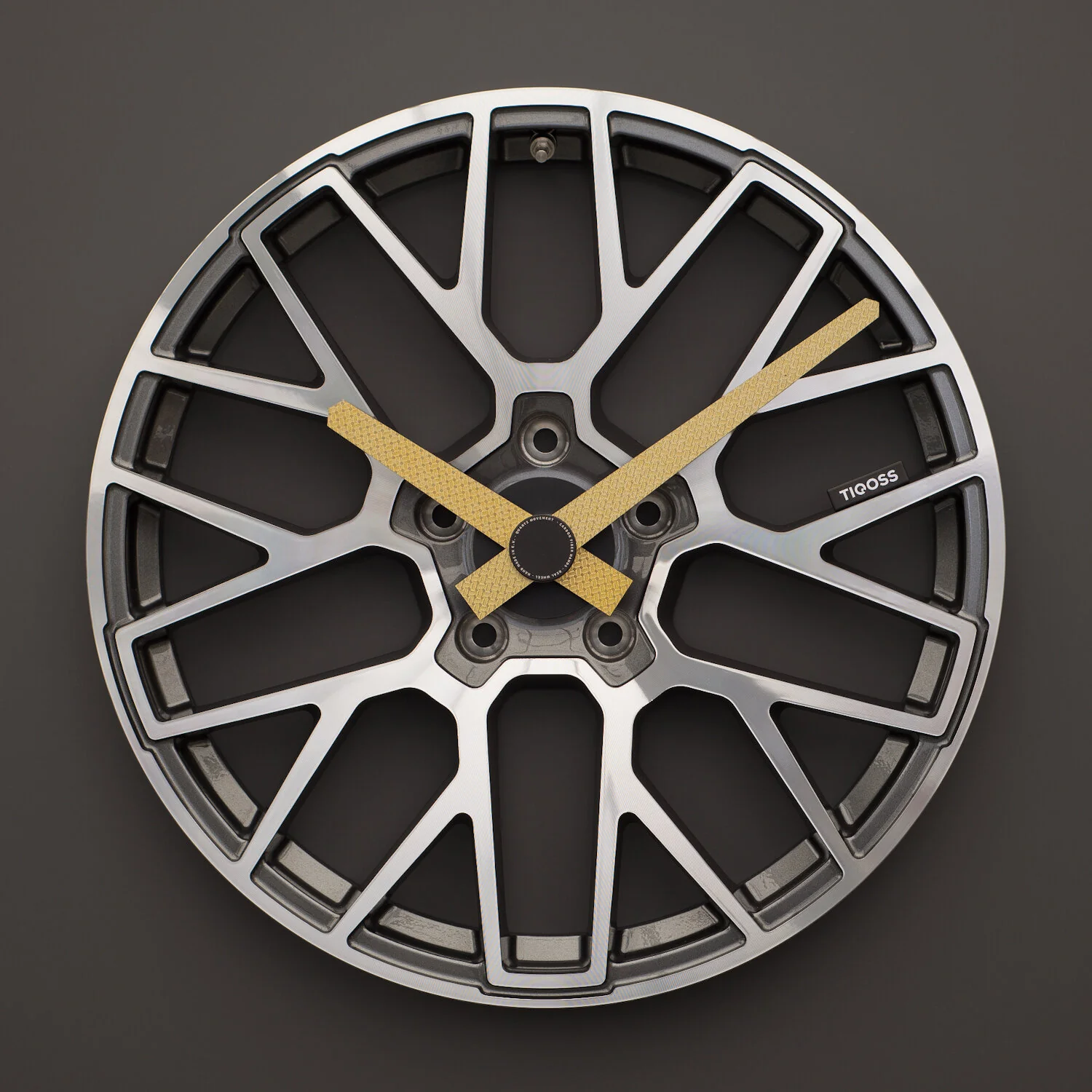 TIQOSS Porsche 911 Turbo wheel clock with gold carbon fiber hands